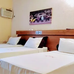 21 Hotel