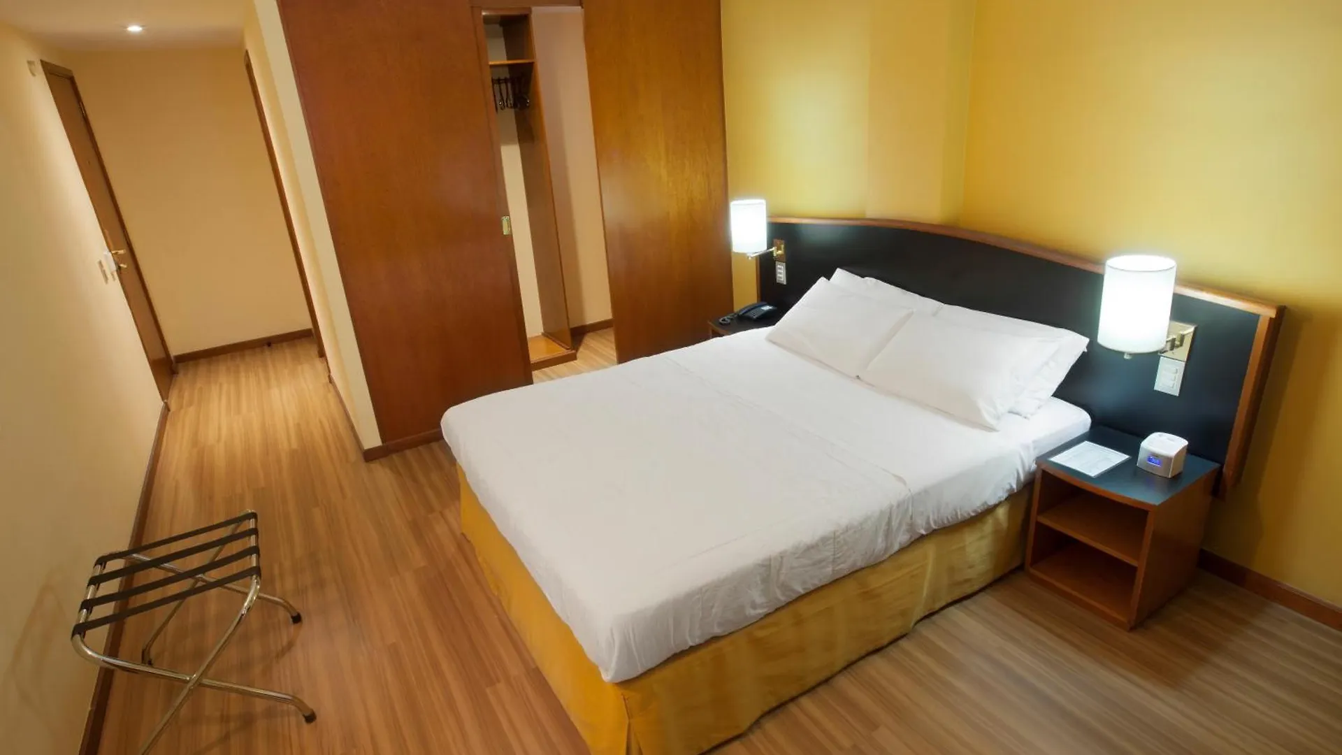 Hotel Moncloa São Paulo Brasil